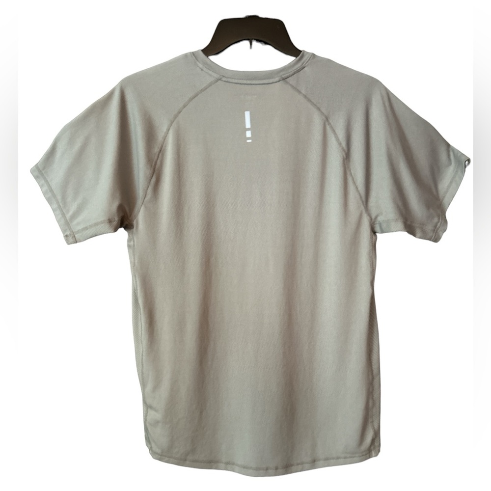 Old Navy Active Shirt / Never Worn